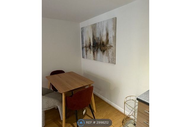 Apartment 9 Liberty Place, 10 Madison Square, Liverpool, Merseyside, L1 5FD photo 3