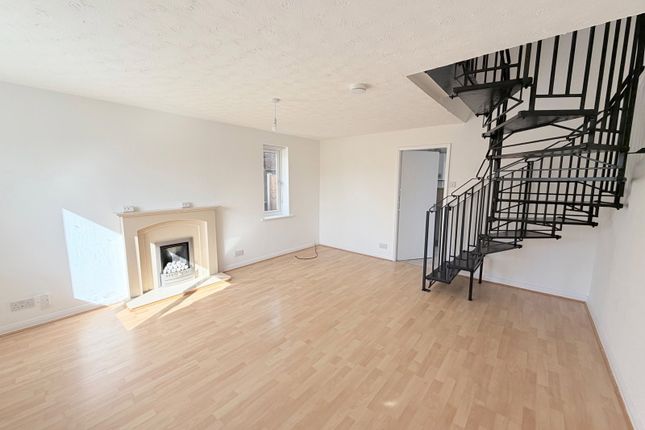 46, Westminster Way, Dukinfield photo 4