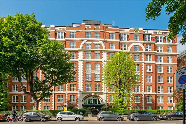 Flat for sale in Grove End House, Grove End Road, St Johns Wood, London