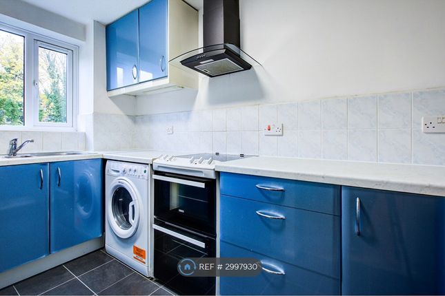 Chipstead Close, Sutton, London photo 5