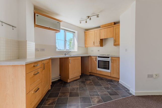 17 Spinney Close, Leicester photo 2