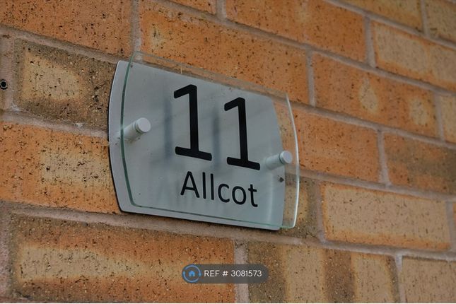 Crawley photo 2