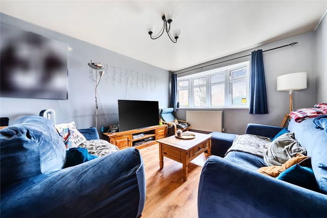 30, Lullarook Close, Westerham photo 3