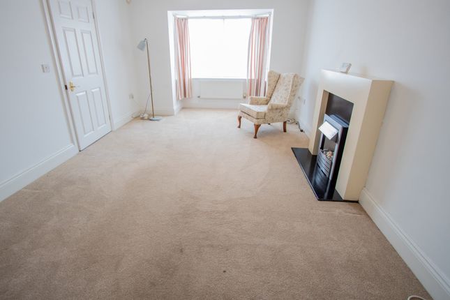 21 Claremont Field, Ottery St Mary photo 2