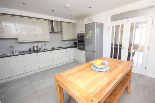 101, Winstanley Road, Wellingborough photo 3