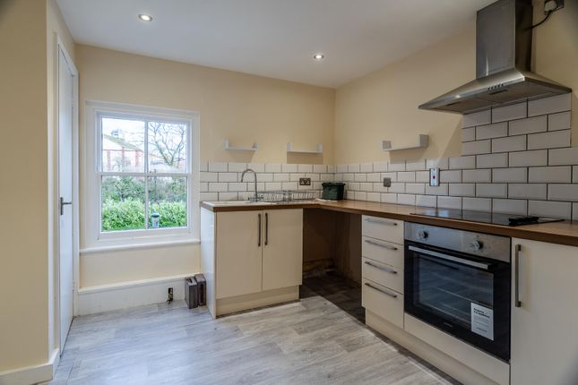 Flat 5, Granville, Park Terrace, Llandrindod Wells photo 3