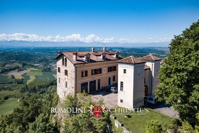 Property for sale in Barolo, Piedmont, Italy