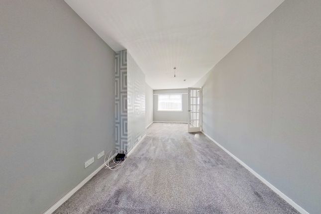Gourdie Place, Charleston, Dundee, DD2 4RH, Dundee photo 3