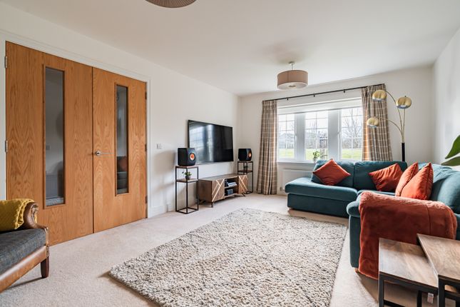 6, Tormain Bank, Ratho photo 2