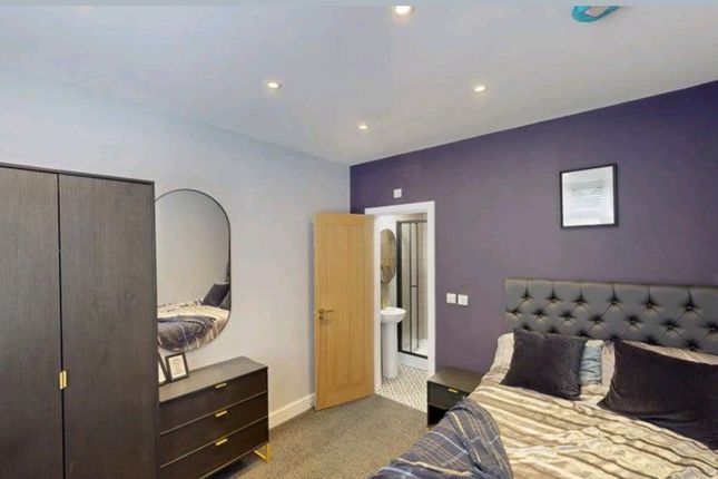 73, Shaftesbury Road, Manchester photo 3