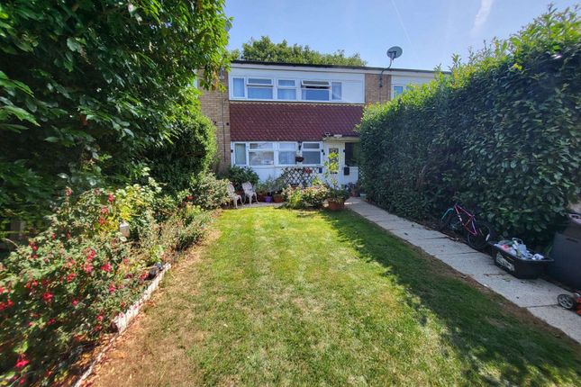 Large 3 Bedroom Terraced For Sale With Large Summer House