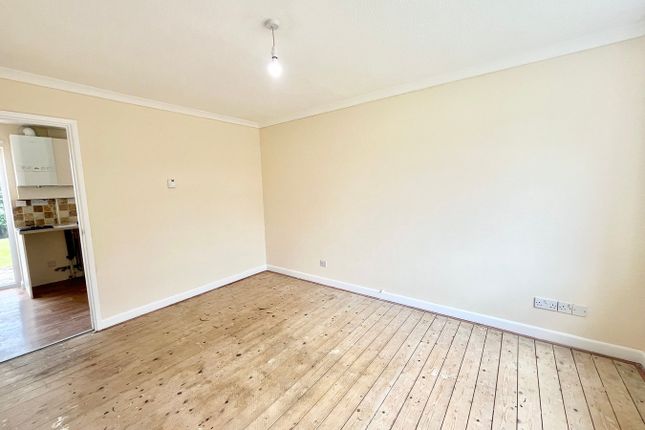 22, Lavender Grove, Bishops Hull, Taunton photo 4