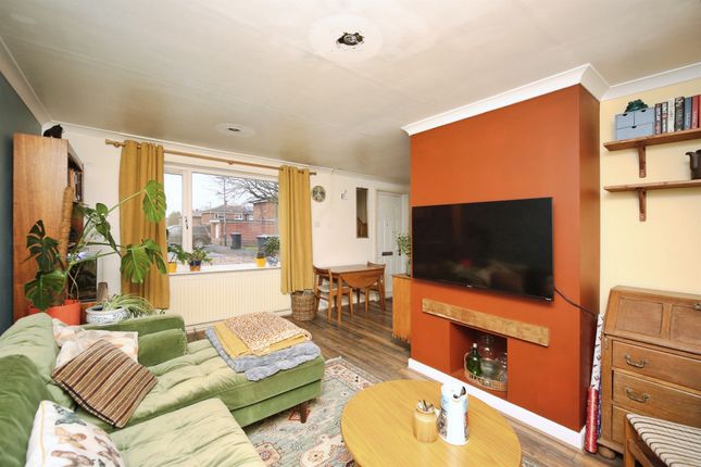 63, Stileman Close, STRATFORD-UPON-AVON photo 3
