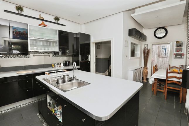 8, Greenfield Road, Liverpool photo 3