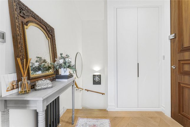 2 Bay House, 10A, Kidderpore Avenue, London photo 3