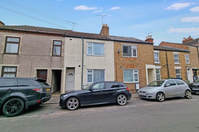 Thumbnail Terraced house for sale in William Street, Rugby
