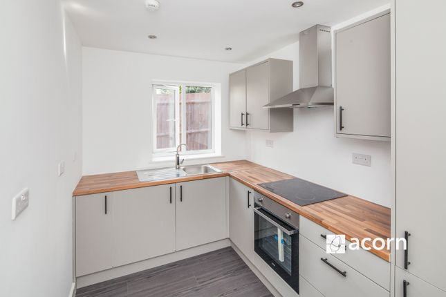 Flat 5, 62, Upper Tulse Hill, London photo 4
