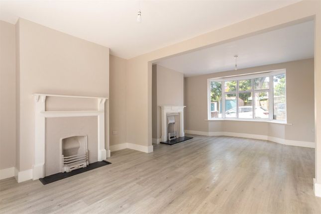 14, Maple Gardens, Hove photo 3