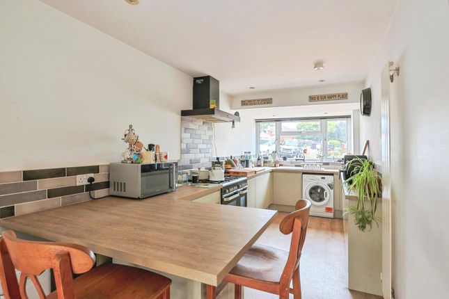 47a,, Viscount Walk, Bournemouth photo 4