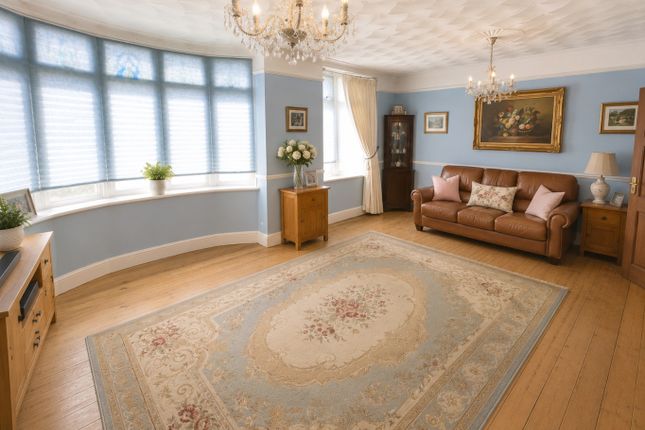 4 Montrose Avenue, Luton, Bedfordshire photo 2
