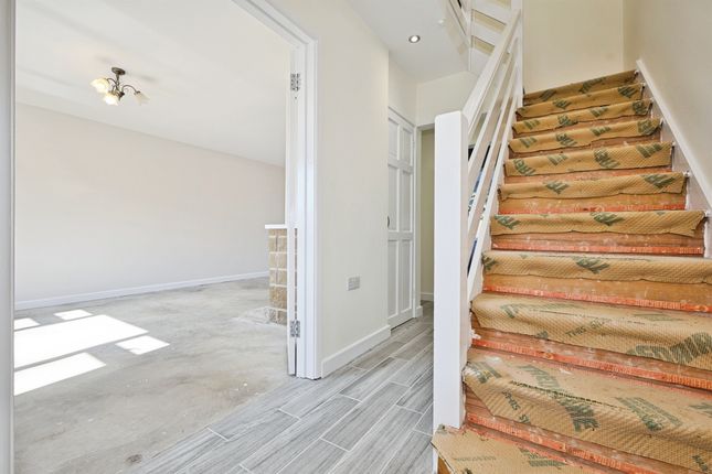 19, Meadow View, Yeovil photo 2