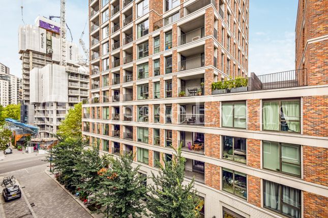 Flat to rent in Tarling House, Elephant Park, Elephant &amp; Castle
