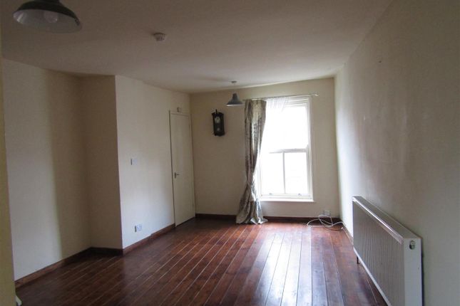 Flat to rent in Church Lane, Boroughbridge, York