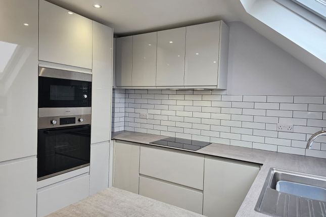 27 Hope Court, Bristol photo 3