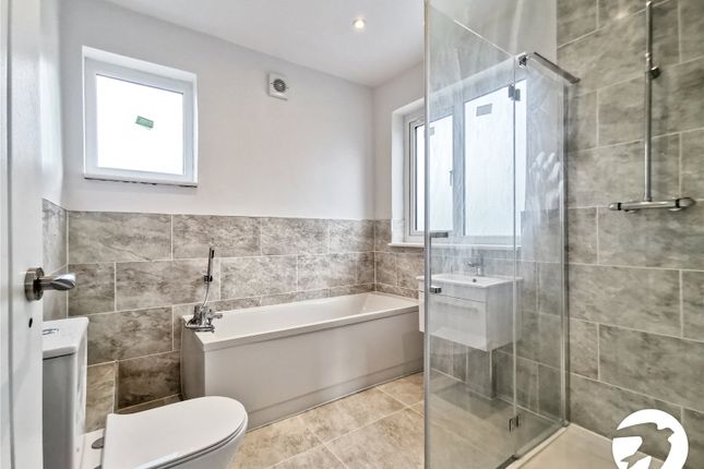 11, Andrew Close, Dartford photo 5