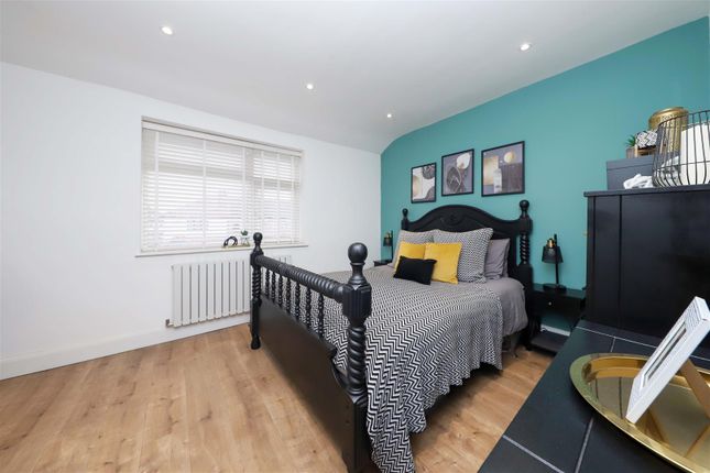End terrace house for sale in Woodrow Avenue, North Hayes
