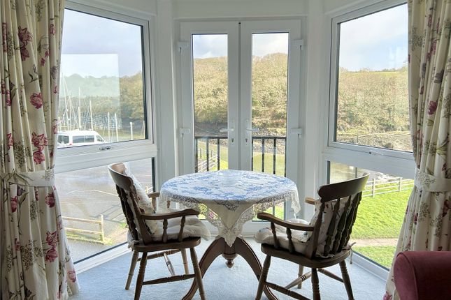 37, Gaddarn Reach, Dyfed photo 4