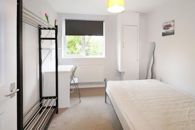 Shared accommodation to rent in A Hayfield Road, Oxford