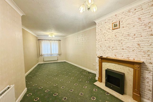 8, Sharfleet Crescent, Sittingbourne photo 2