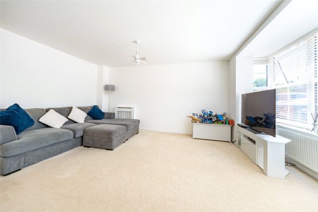 24, Bluebell Way, Maidstone photo 2