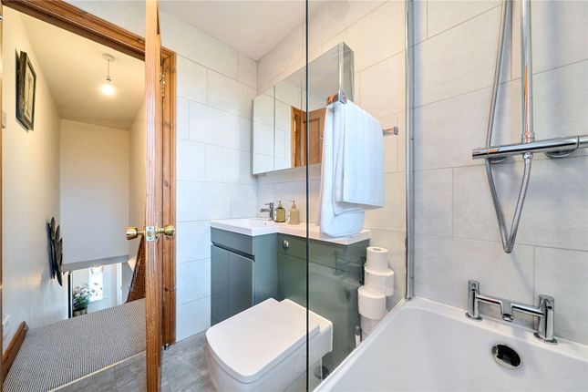 8, Albion Street, Wakefield photo 4