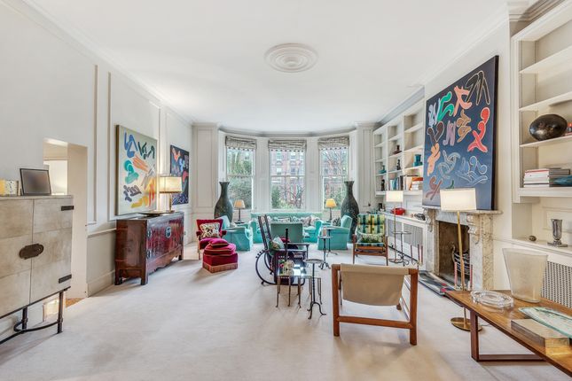 Flat for sale in Wetherby Gardens, London