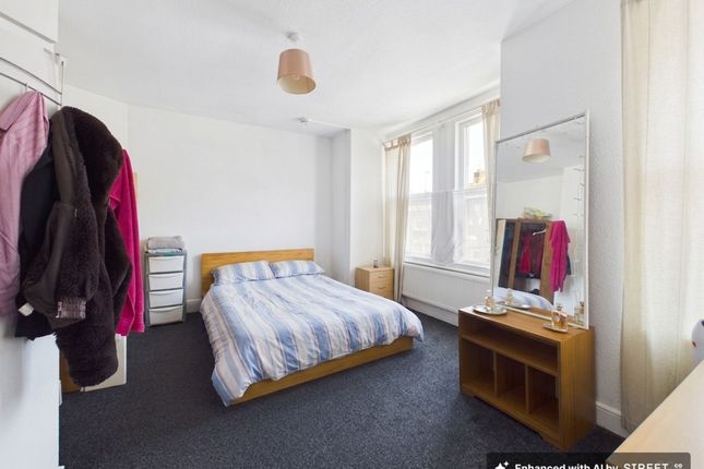 64 Franklin Road, Brighton photo 3