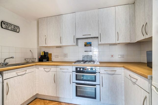 9 Wilkins Road, Southampton photo 3