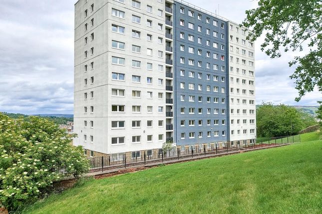 Thumbnail Flat to rent in Parkwood Rise, Keighley