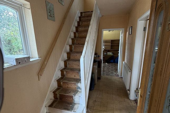 8, Lime Road, Wednesbury photo 3