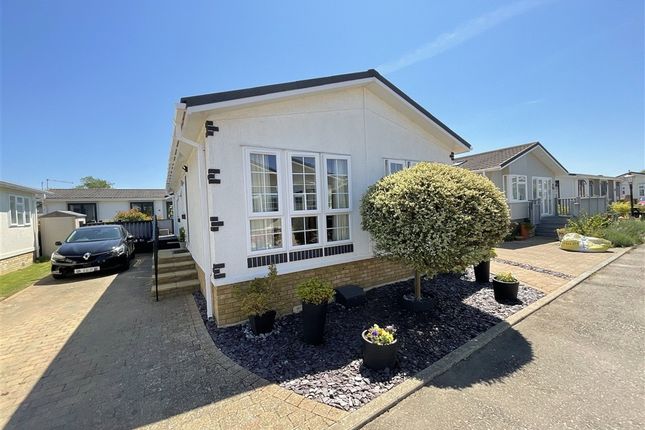 2-bed caravan on Cherry Blossom Drive, Herne Bay, £268,000