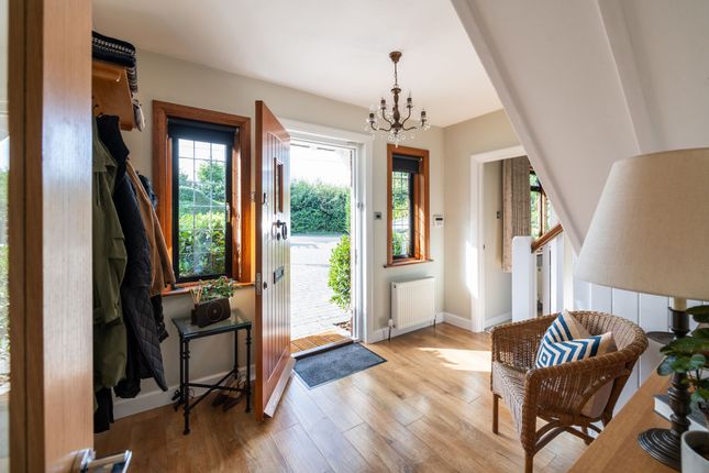 Trevista Lodge Lane, Redhill photo 4