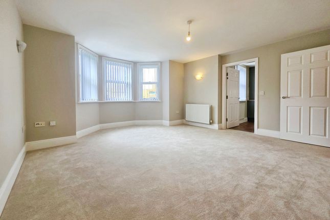 12 Berryfield Gardens, Altrincham photo 3