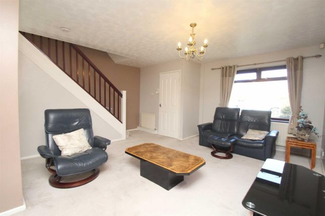 Pochard Drive, Altrincham photo 4