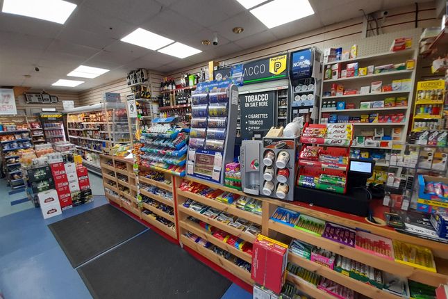 Thumbnail Retail premises for sale in Off License &amp; Convenience WF5, West Yorkshire