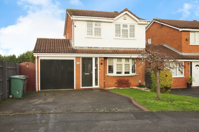 Detached house for sale in Cambridge Drive, Nuneaton, Warwickshire