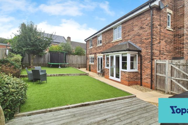 8, Hammond Rise, Tittensor, Stoke-on-trent photo 2