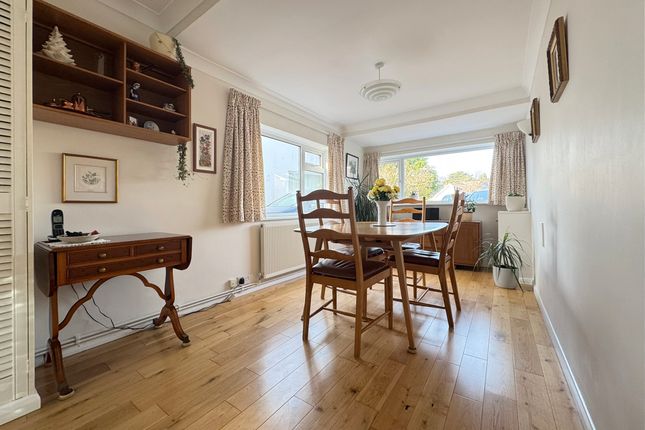 17 Kd Dining Room