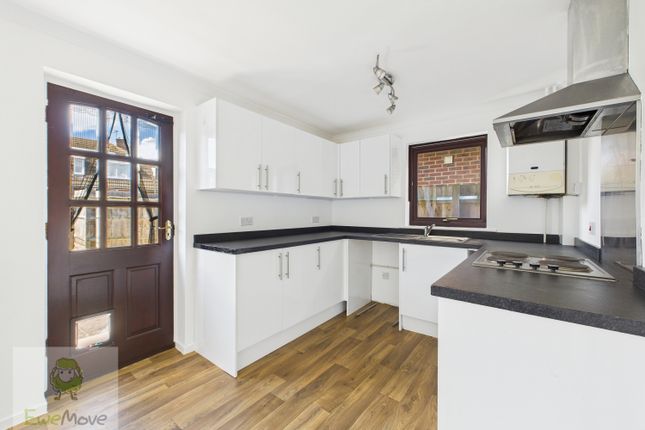 2, Trevale Road, Rochester photo 3
