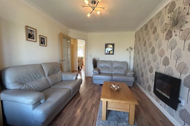 5, Cysgod Y Castell, Llandudno Junction photo 4